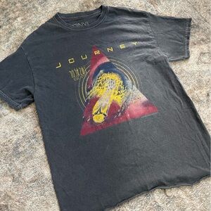 Women’s Graphic Tee Journey